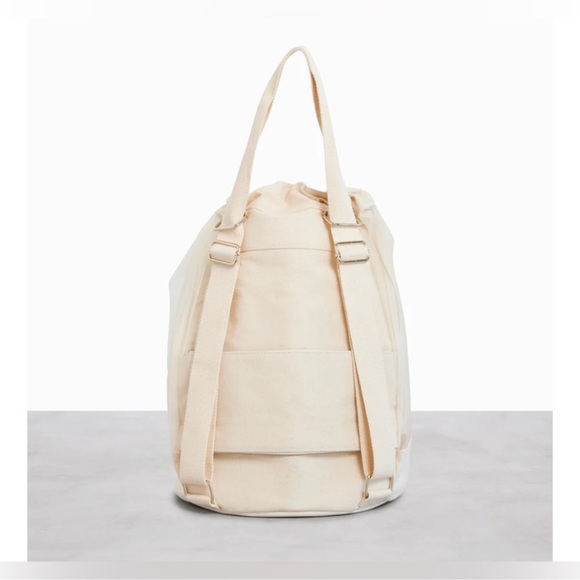 BEIS The High-brid Mesh Backpack in Beige - Picture 2 of 15